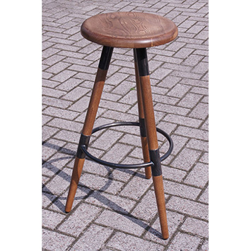 Barhocker aus Holz und Metall